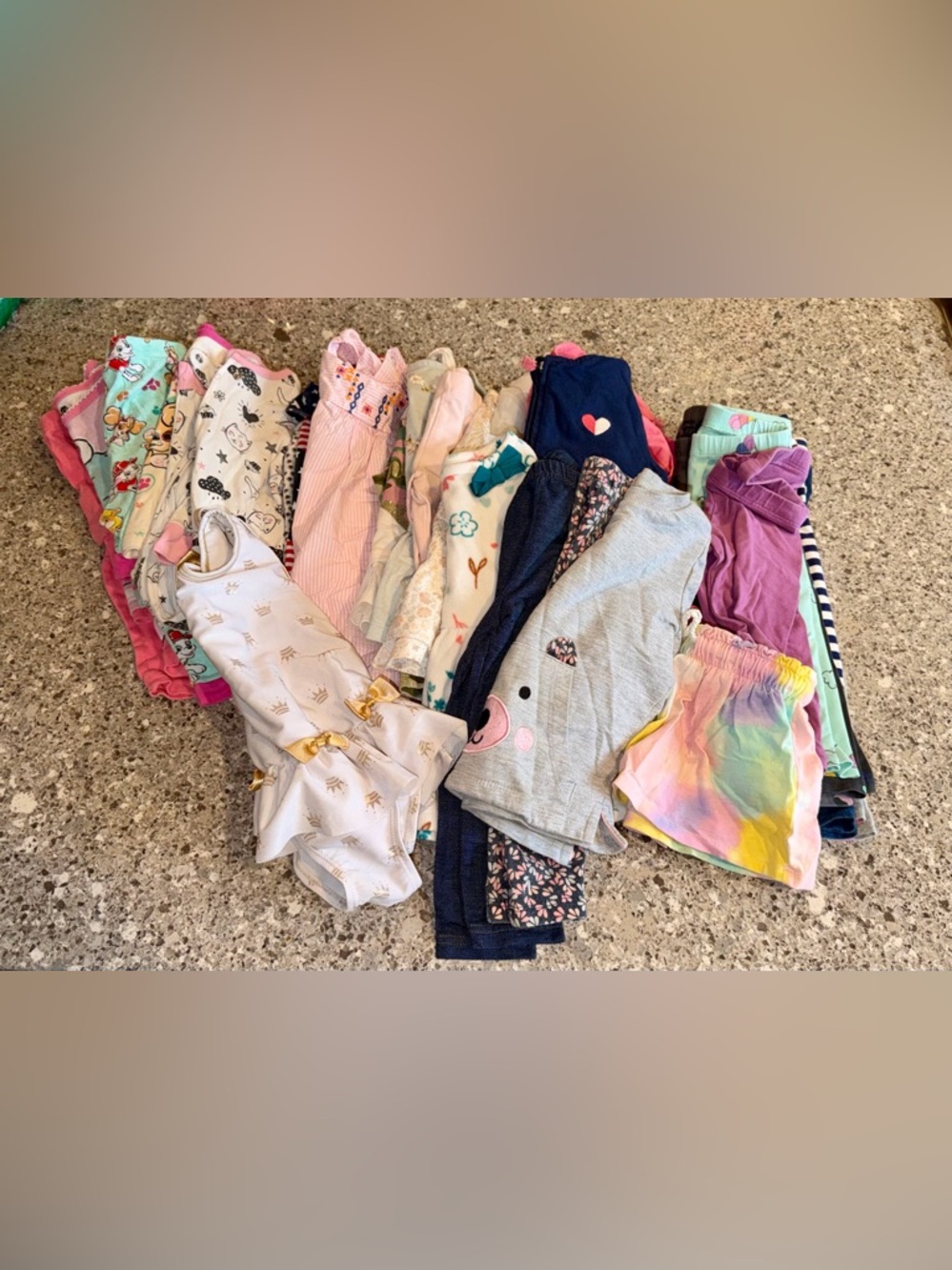 Girl’s Bundle l Size: 18M